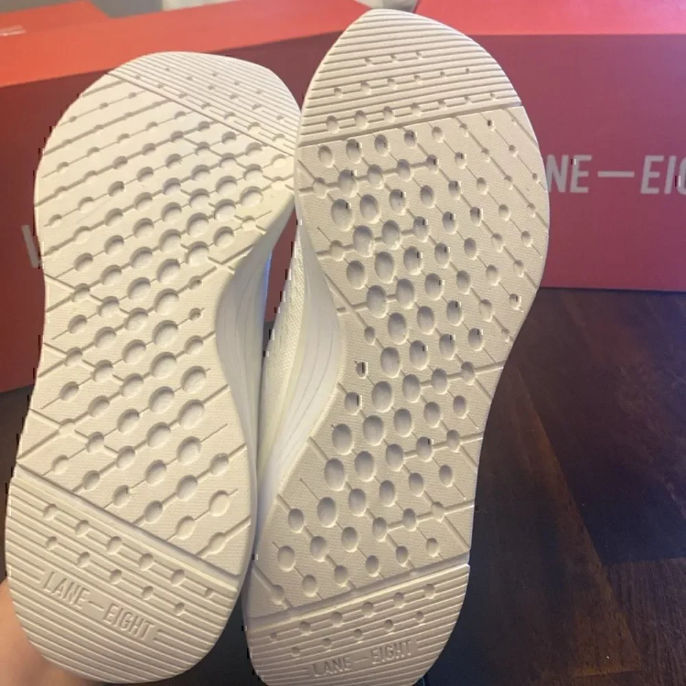 New! Lane Eight (10) Relay Trainer “Breeze” (White)